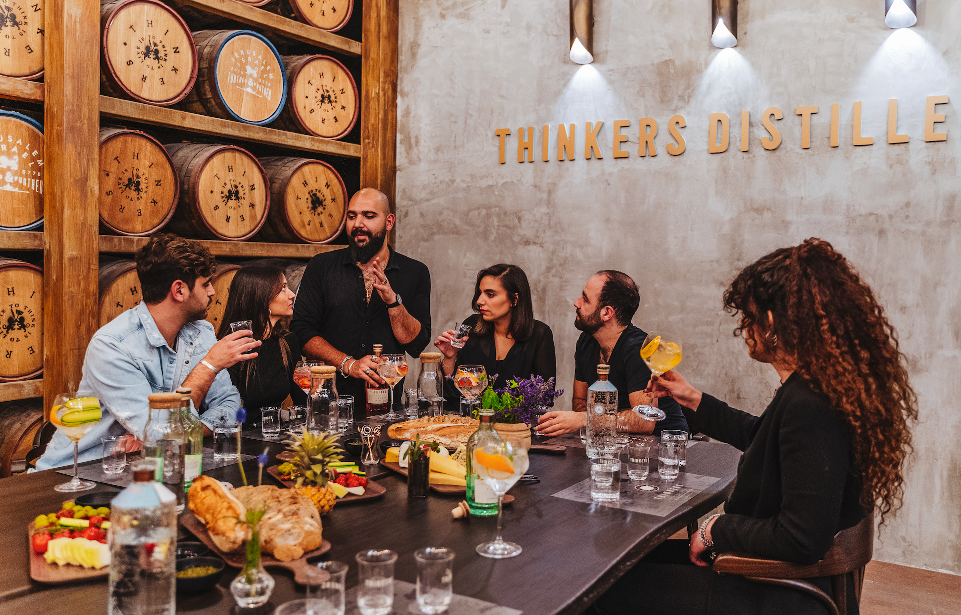 Thinkers Premium Jerusalem Gin - Handgefertigt mit Botanicals – 700ml, 42% vol