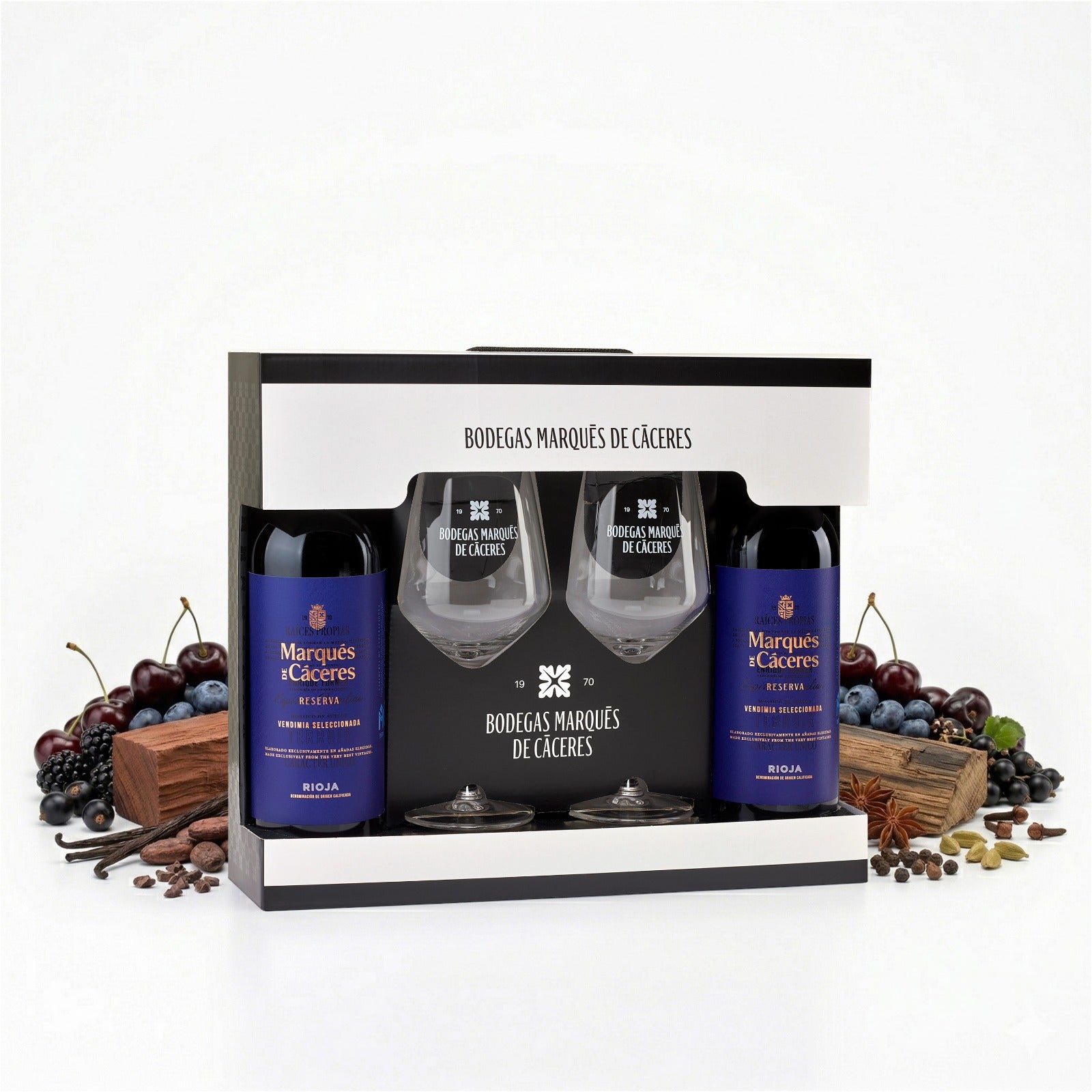 Bodegas Marqués de Cáceres Reserva Red Wine Gift Set 2019 2 Bottles 0.75L each incl. 2 Glasses 14.5% vol